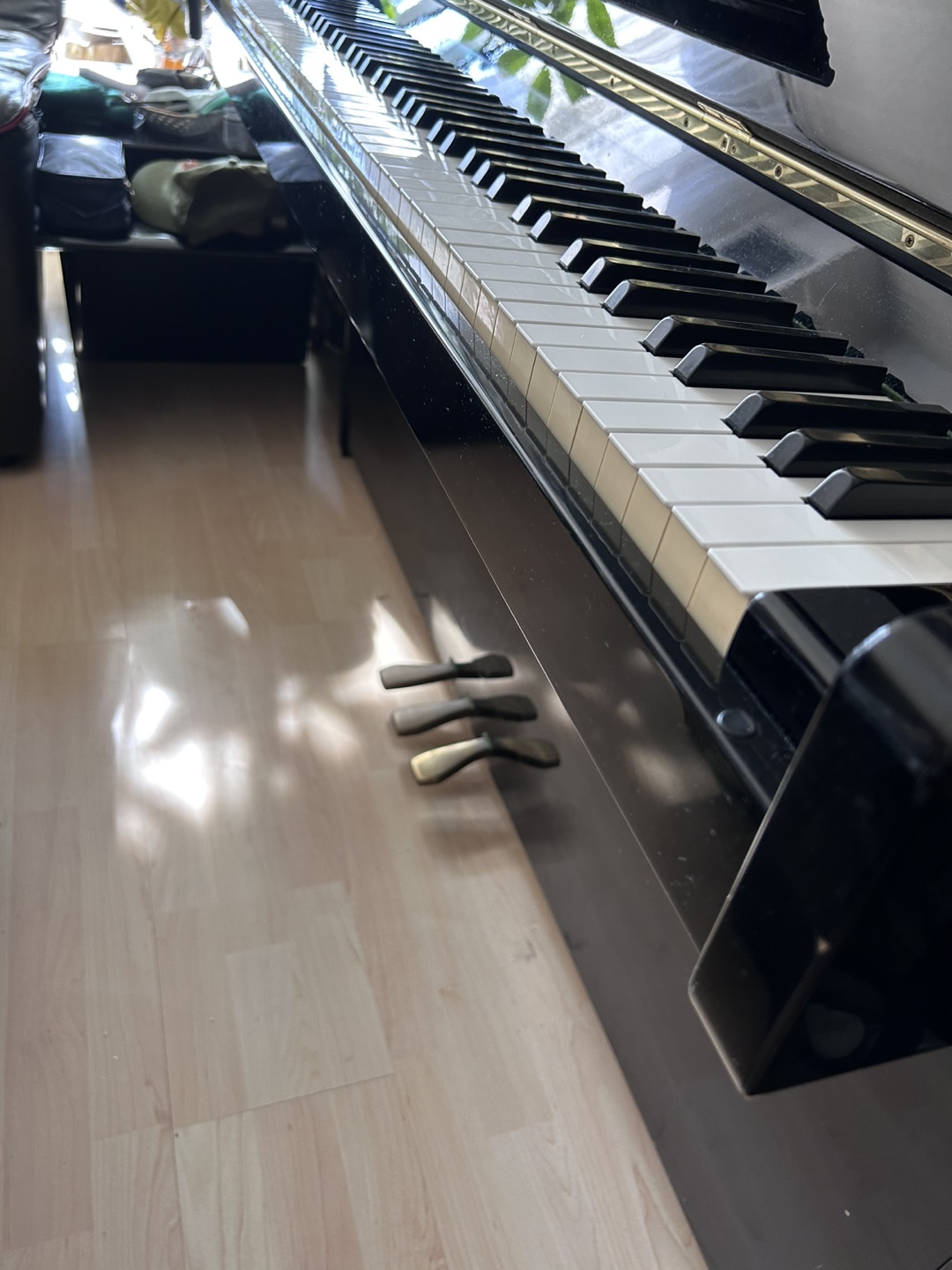 Yamaha Upright Piano with Bench - photo 3