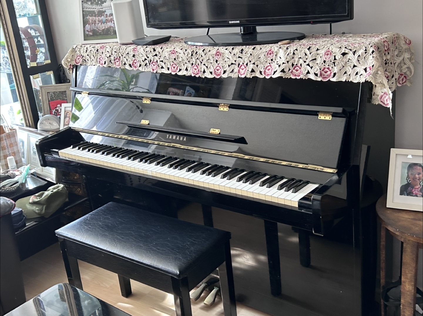Yamaha Upright Piano with Bench