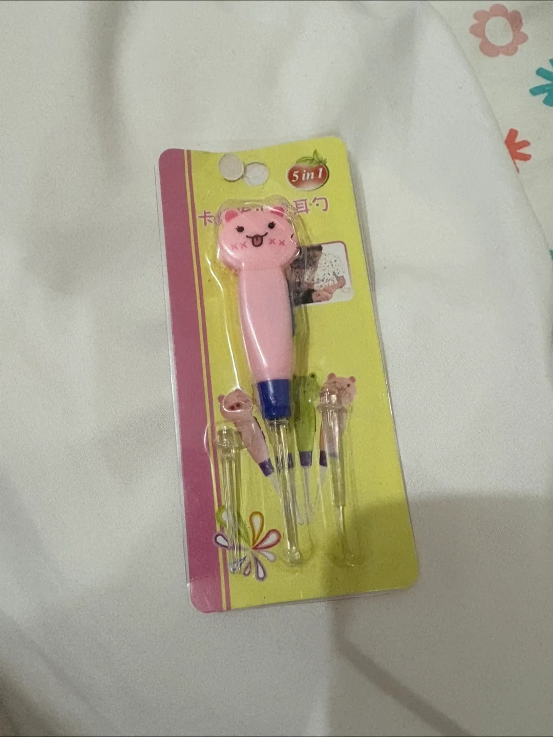 5-in-1 Illuminated Ear Pick Set - Cute Cartoon Design image indicator(2)