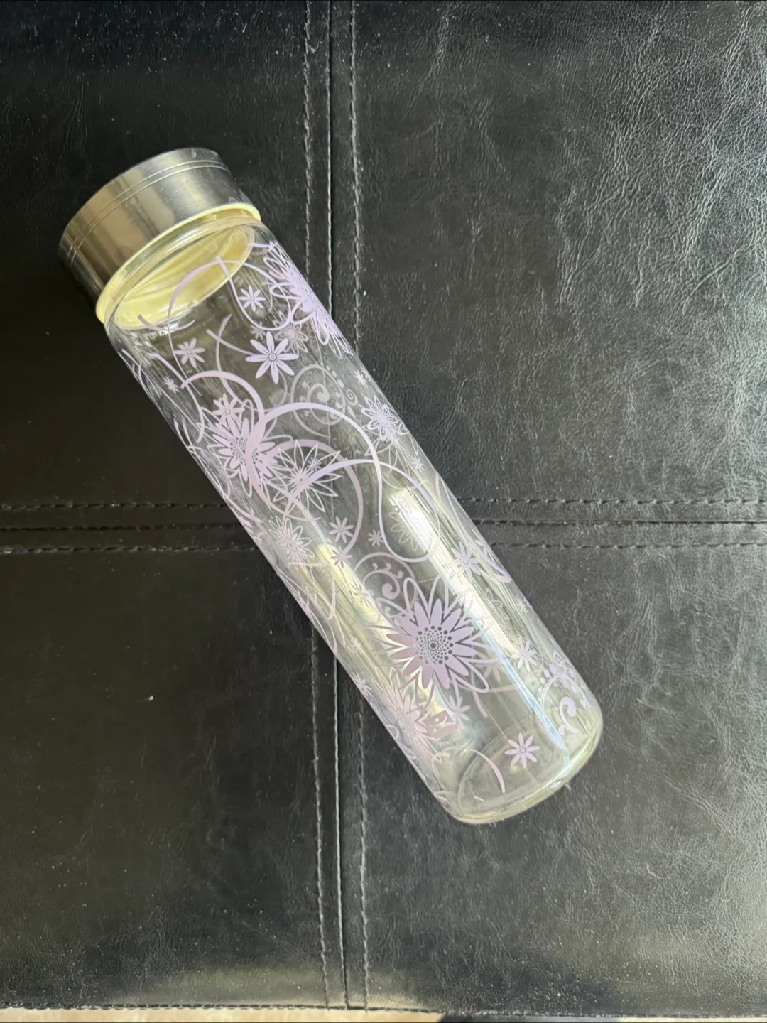 Glass Water Bottle with Floral Design 💚 thumbnail