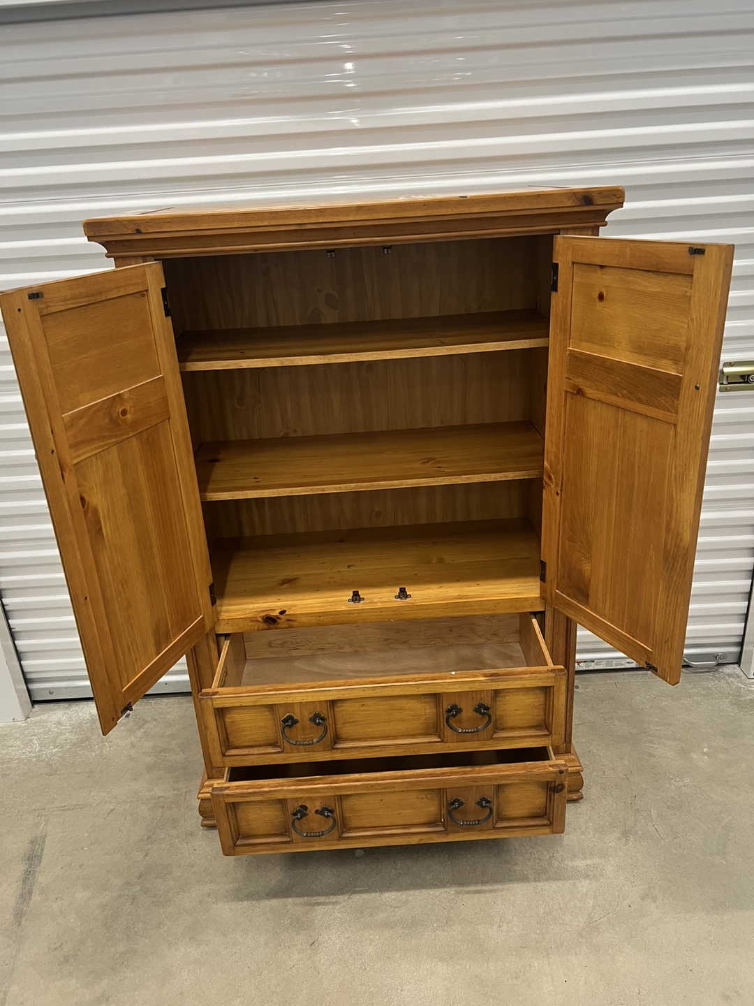 Broyhill Armoire Wardrobe - photo 2