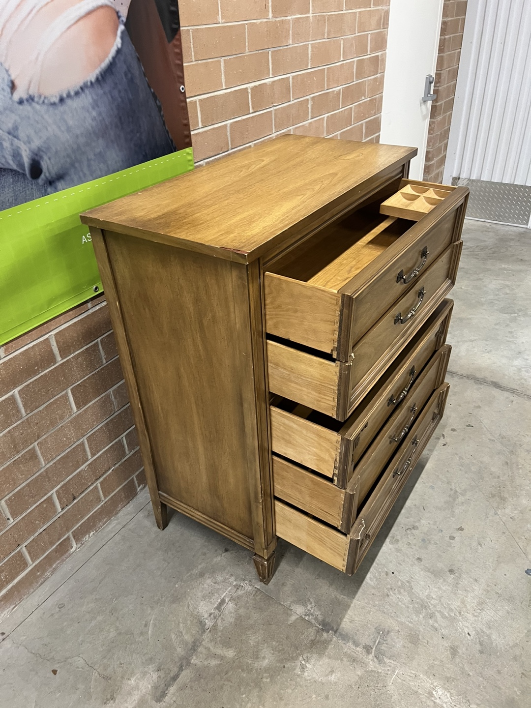 Thomasville Wood Chest of Drawers - photo 4