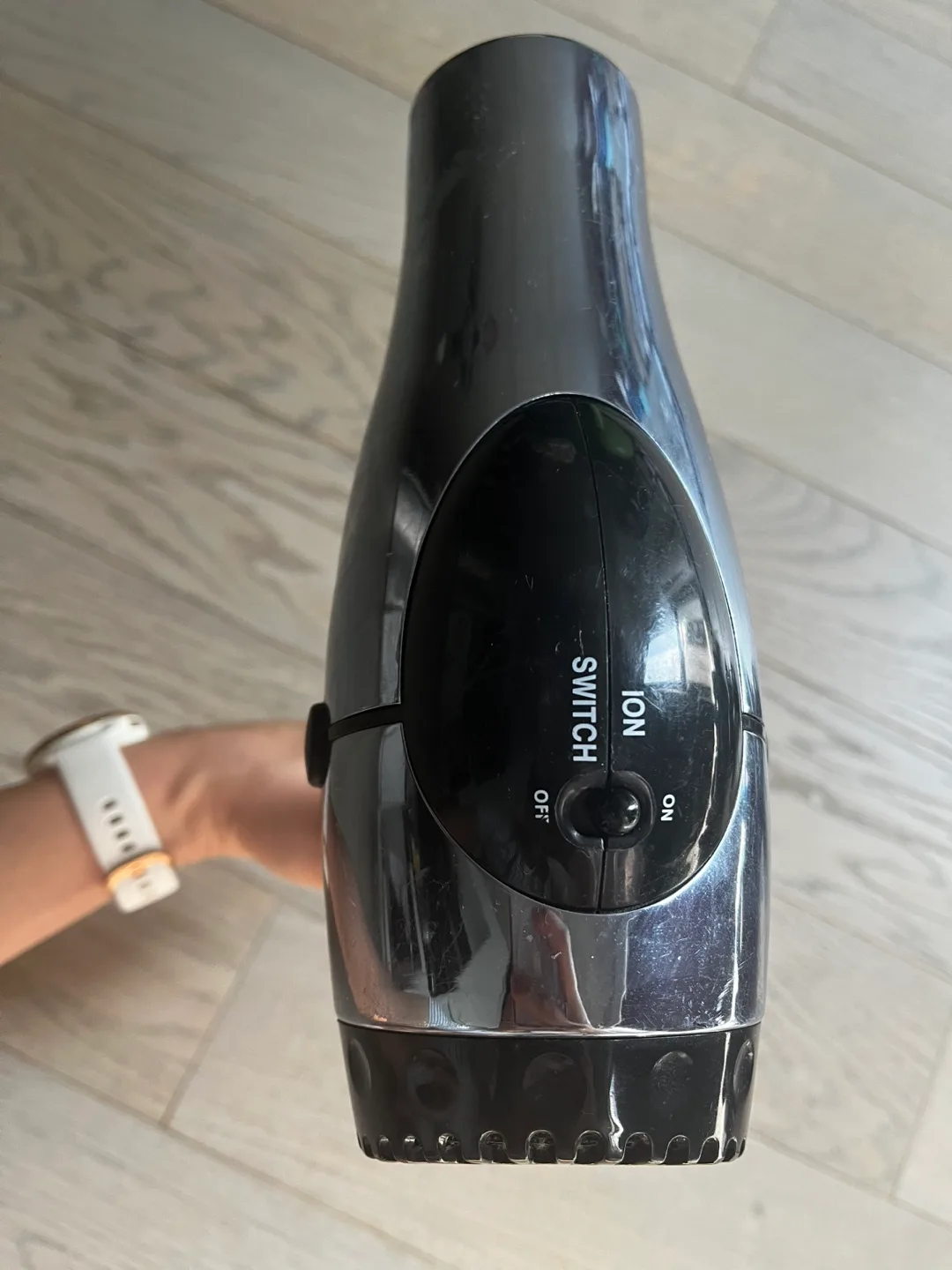 Revlon Hair Dryer with ionic switch (silver) image indicator(3)