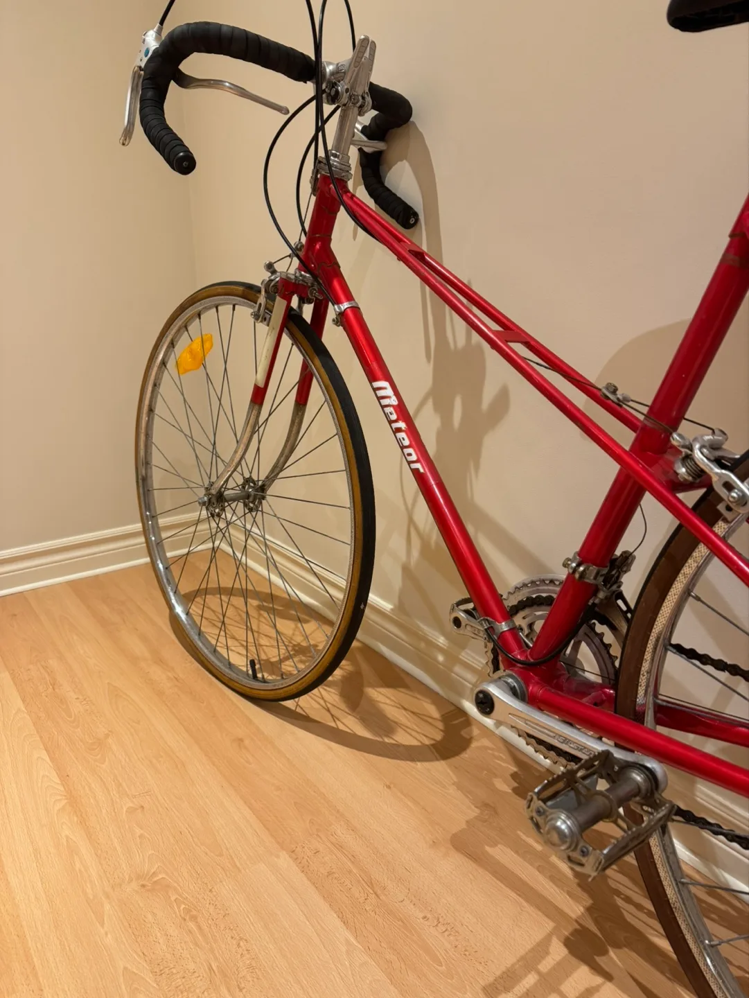 Vintage Meteor Road Bicycle image indicator(6)