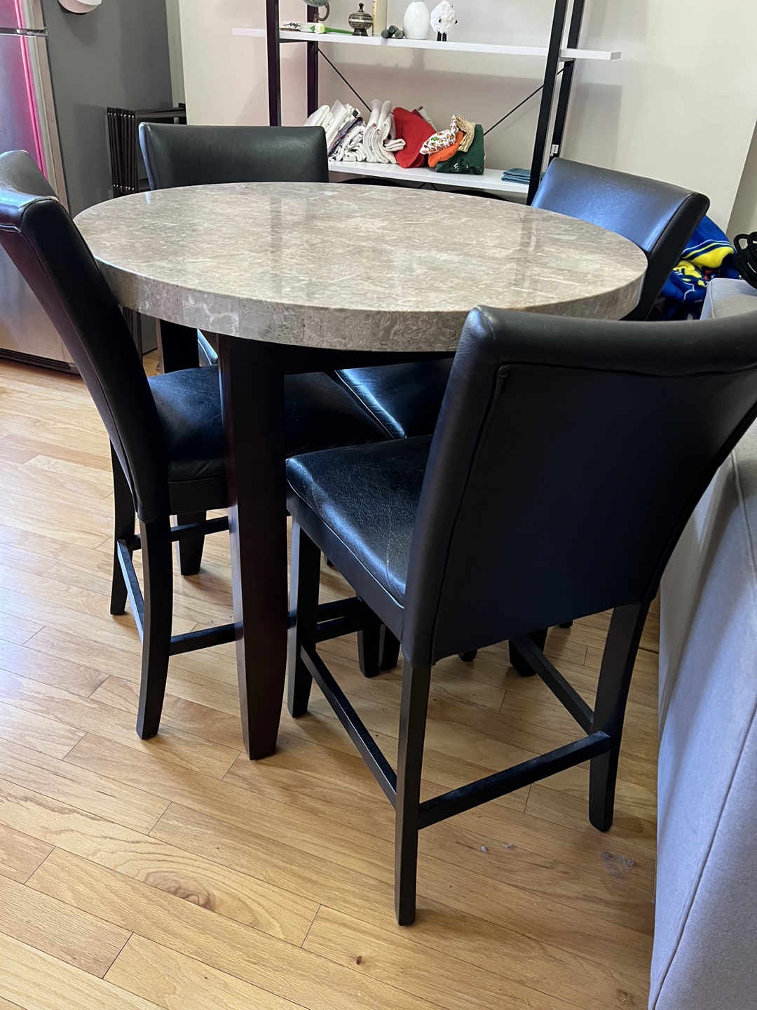 Marble Table with Chairs - photo 5