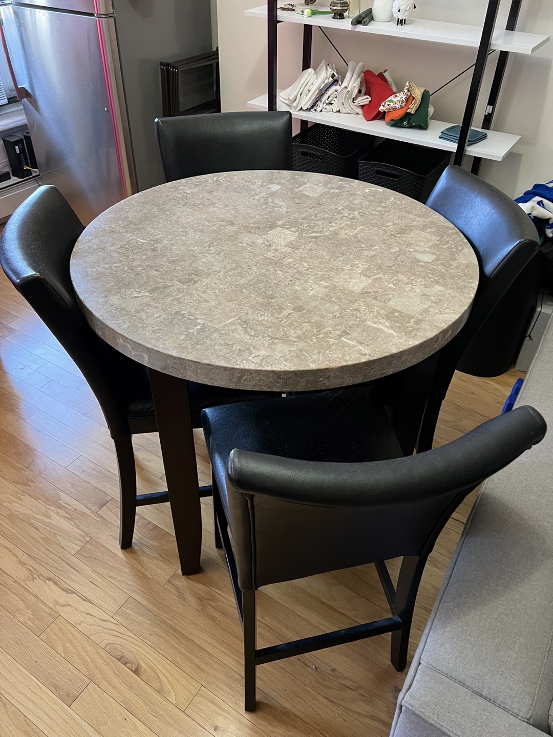 Marble Table with Chairs - photo 4