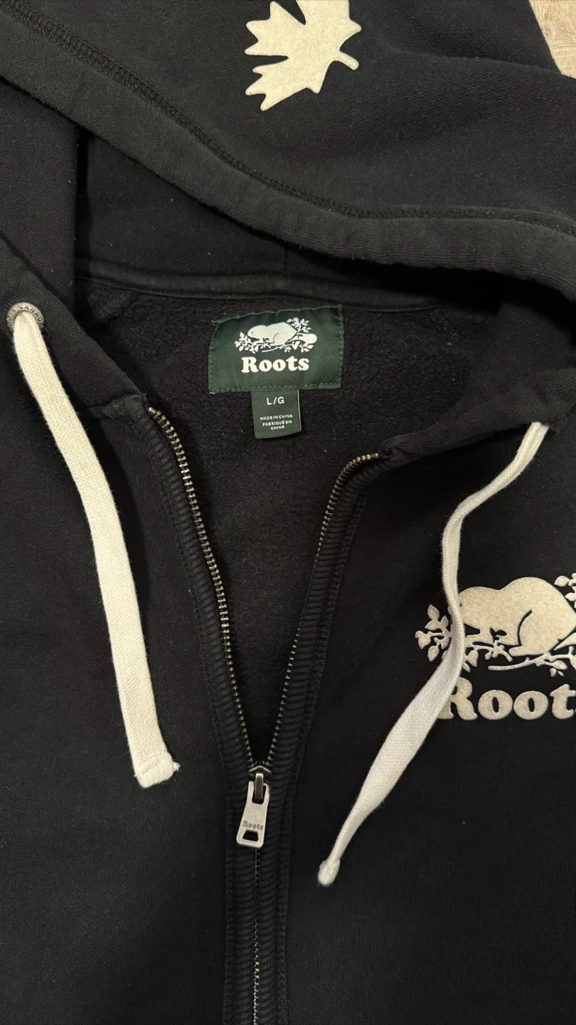 Roots Men's Black Zip-Up Hoodie - Size Large thumbnail