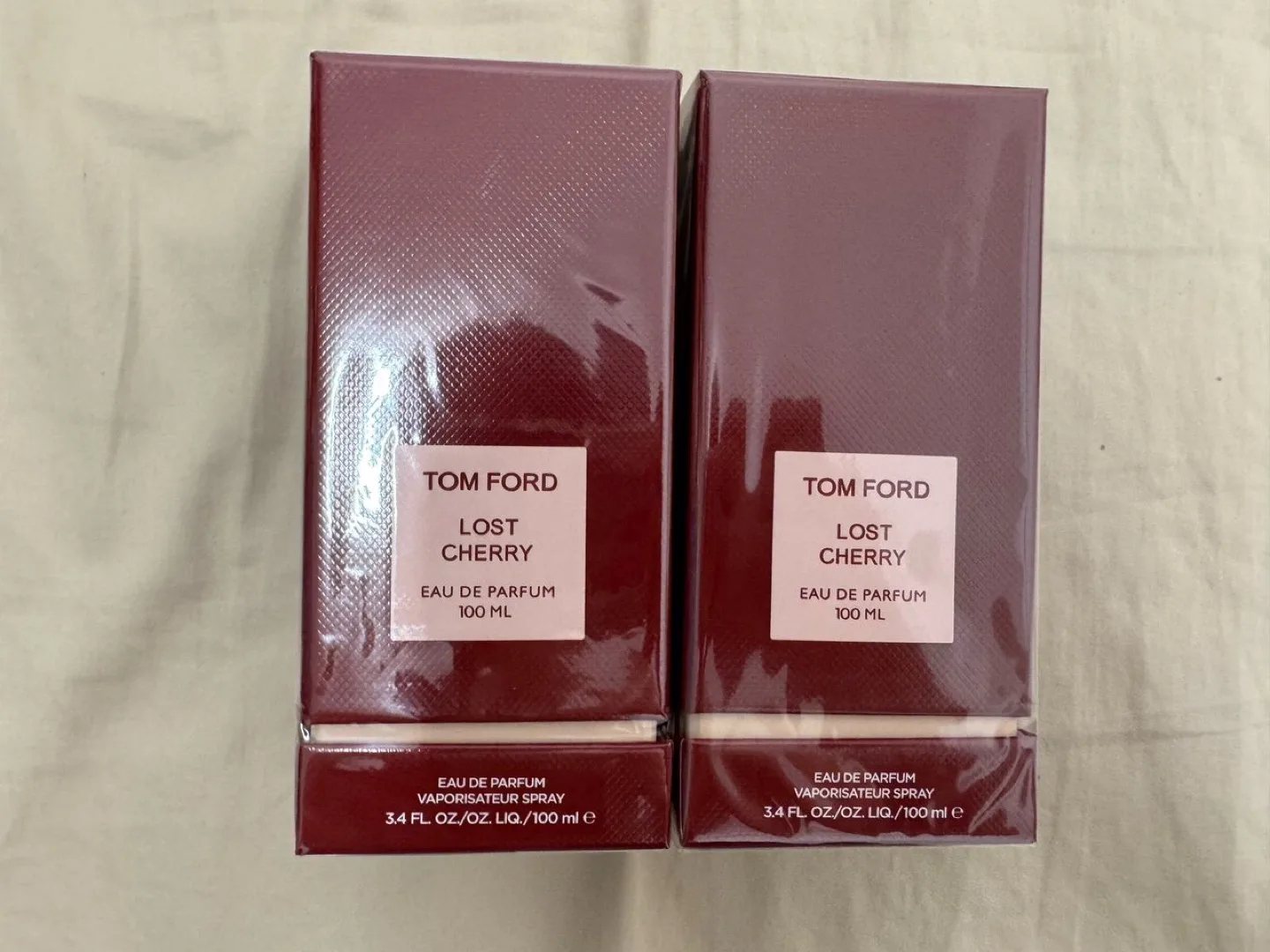 Luxury Perfume Collection image indicator(3)