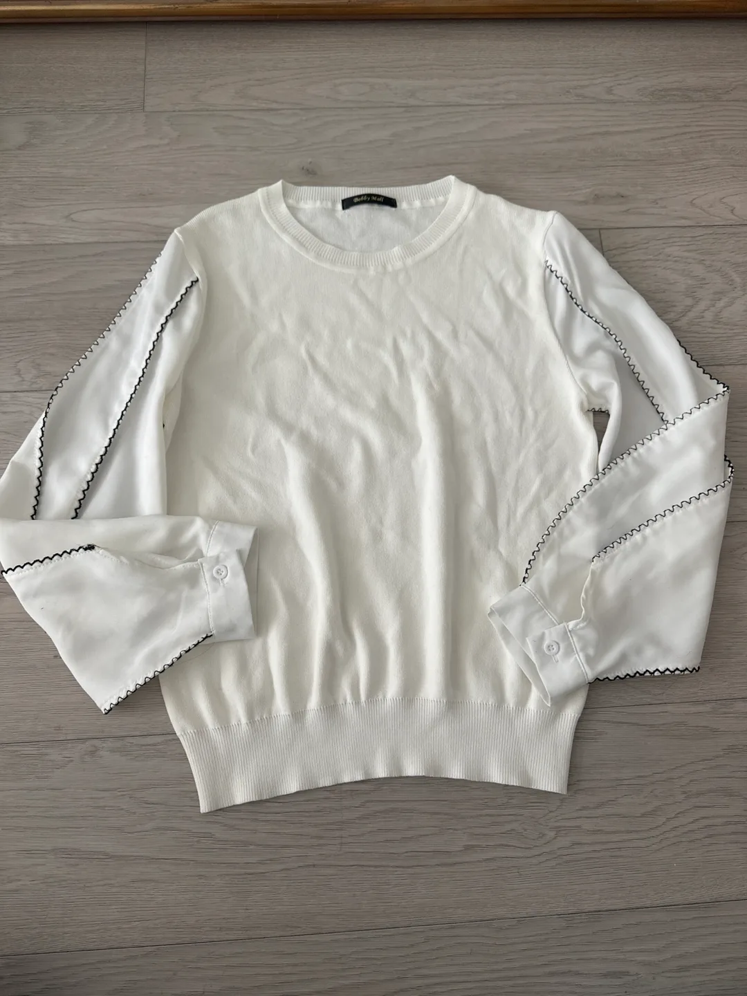White long sleeve women shirt thumbnail