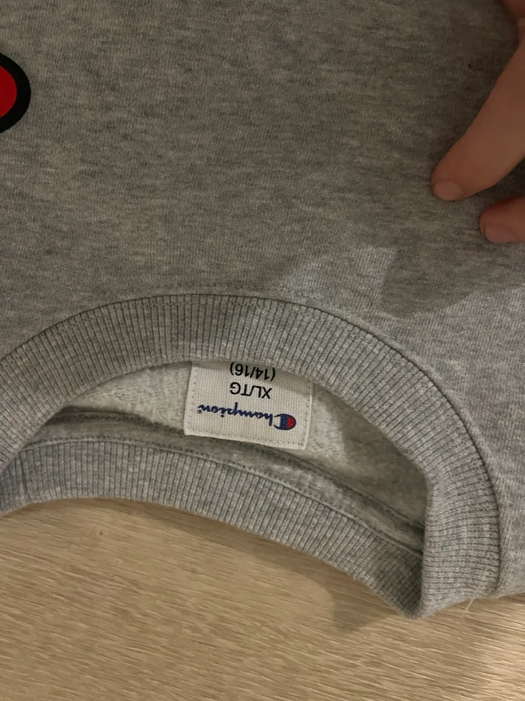 Teen clothing image indicator(6)