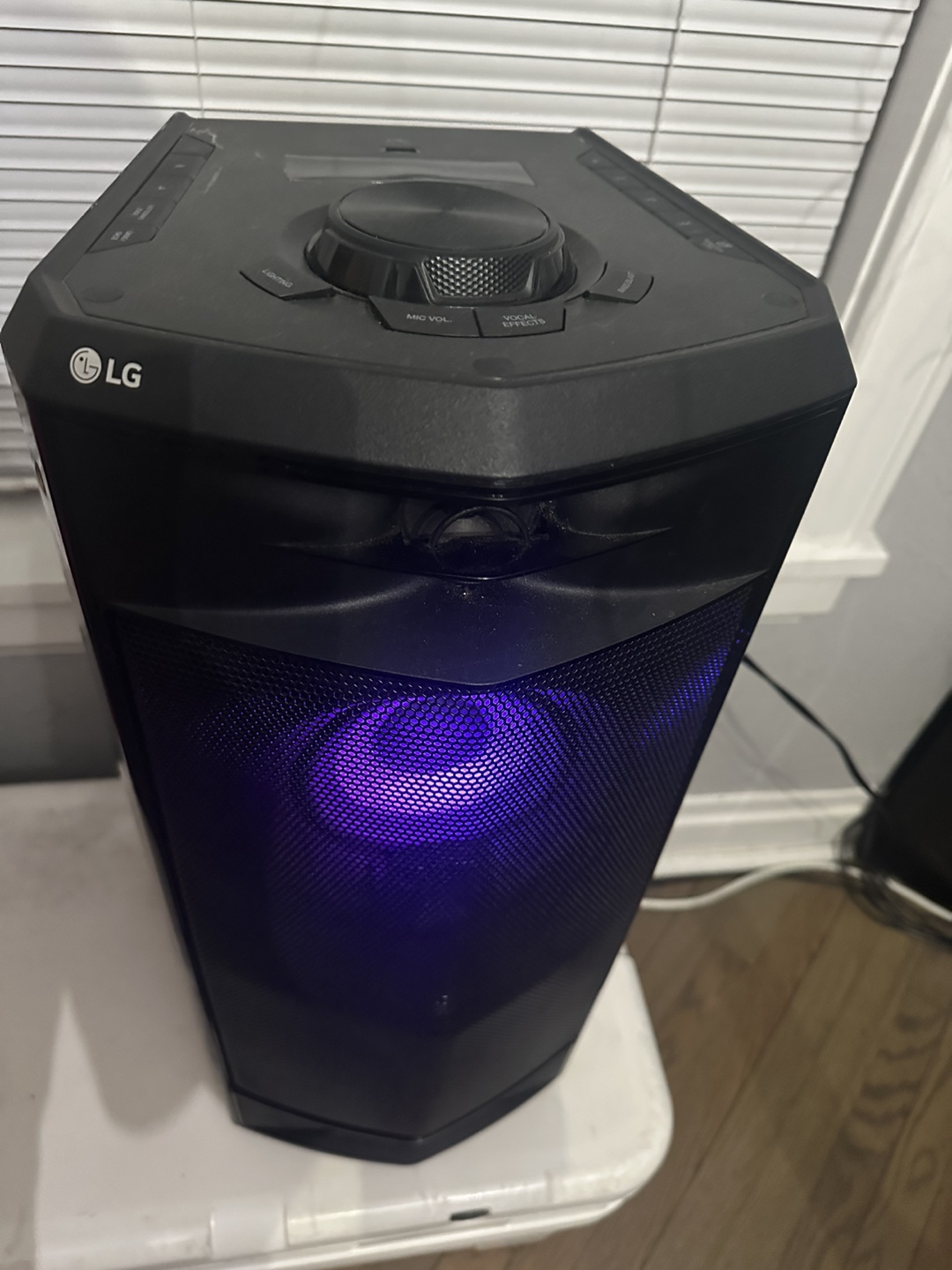 LG Portable Bluetooth Speaker with LED Lights - photo 2