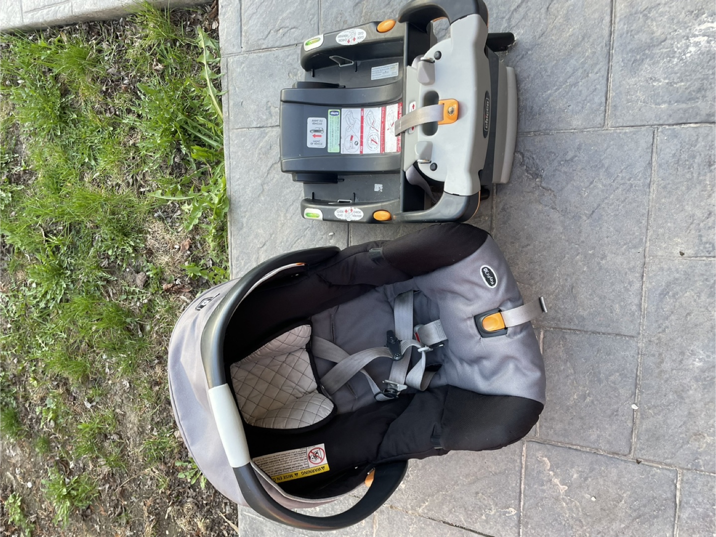 Chicco KeyFit 30 Infant Car Seat with Base - photo 4