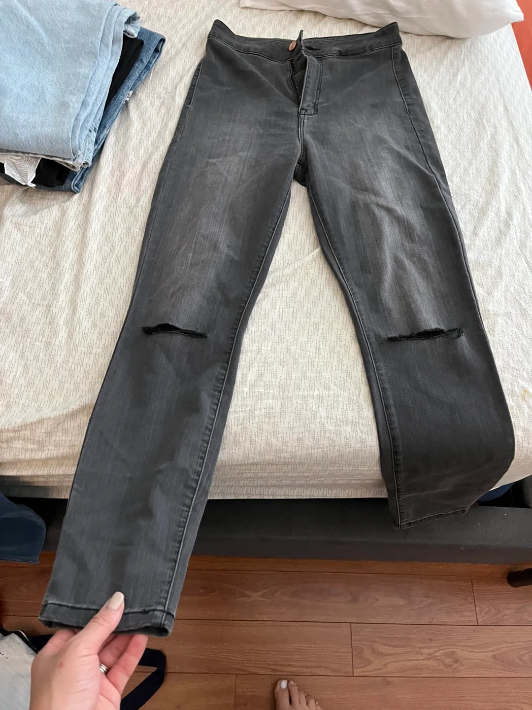 Guess High-Waisted Skinny Jeans with Knee Rips thumbnail