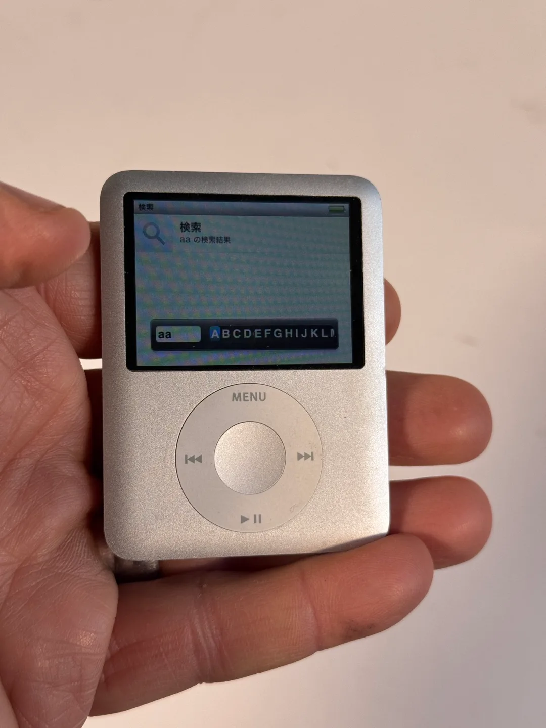 Apple iPod Shuffle 4Gb - Battery Great thumbnail