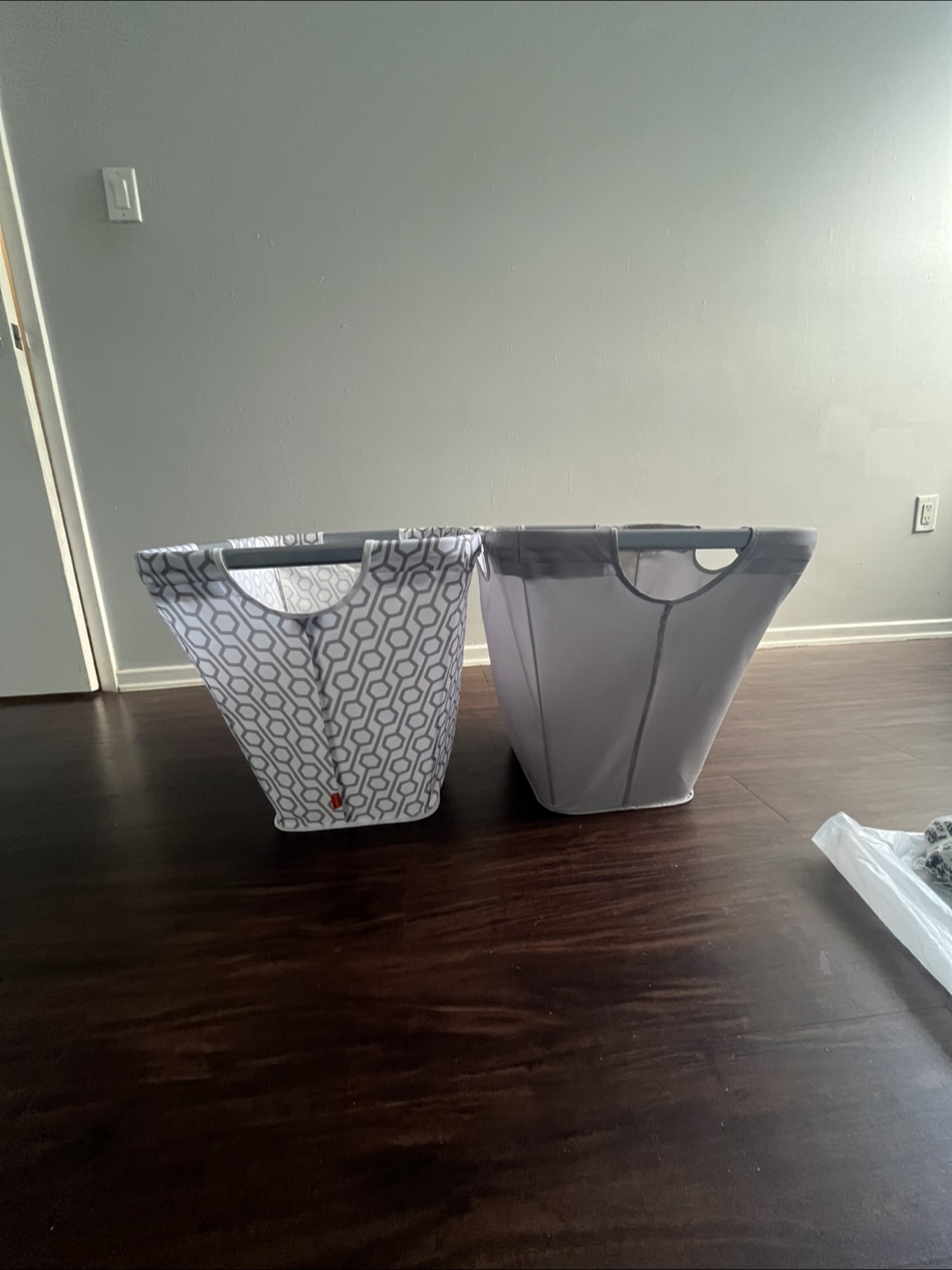 Set of Two Laundry Hampers - photo 3