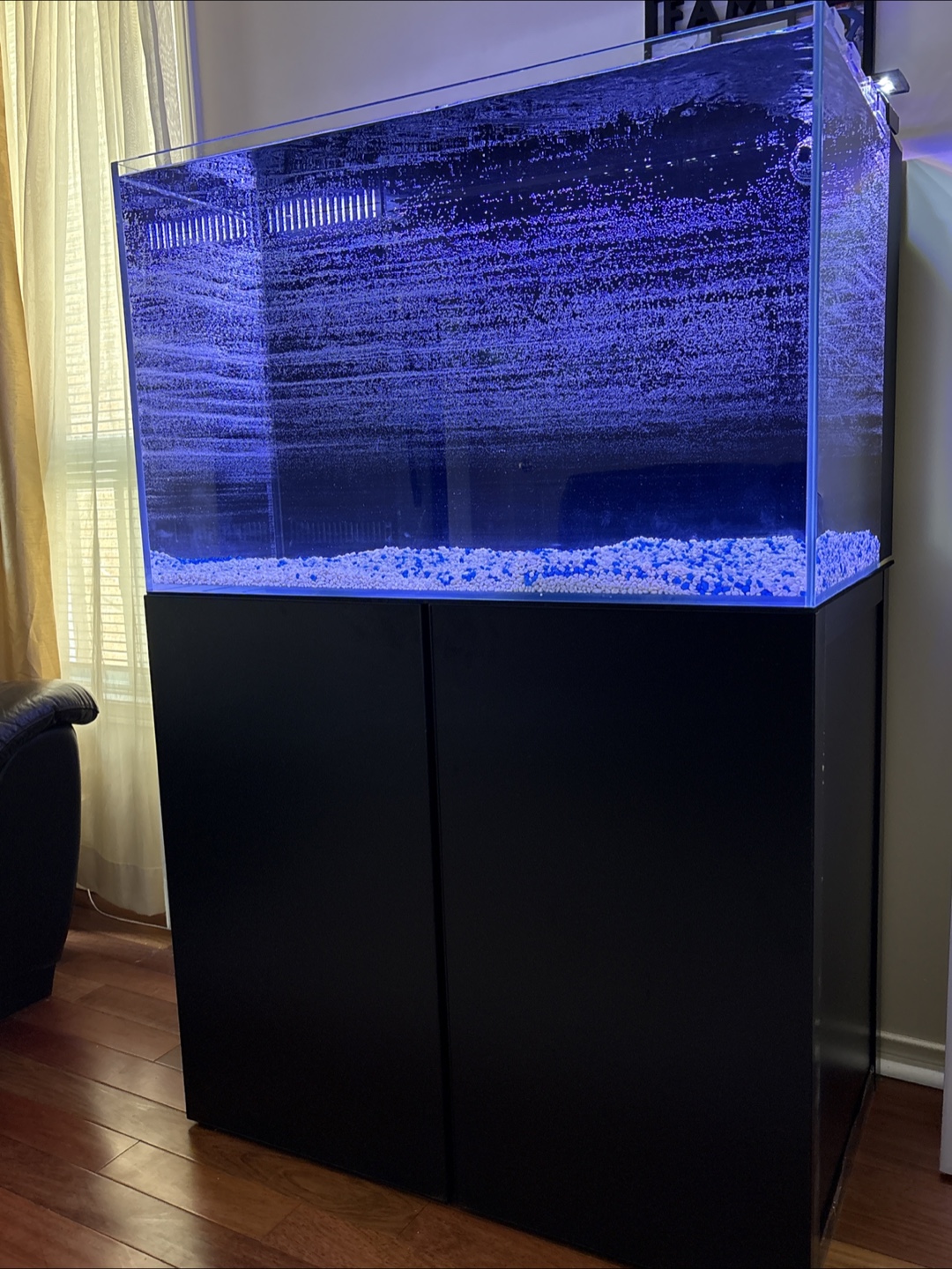 Large Aquarium with Stand - photo 3