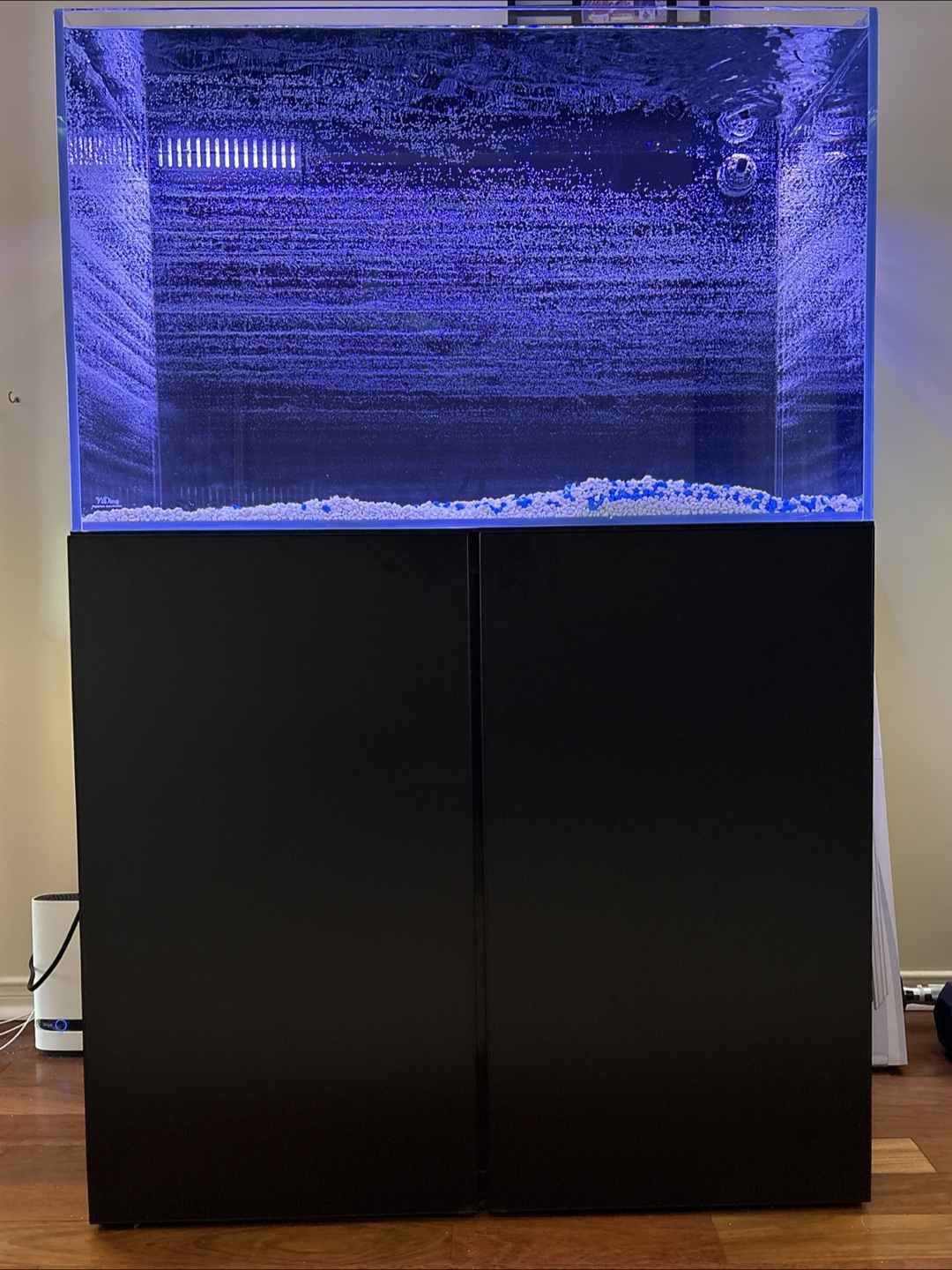 Large Aquarium with Stand - photo 2