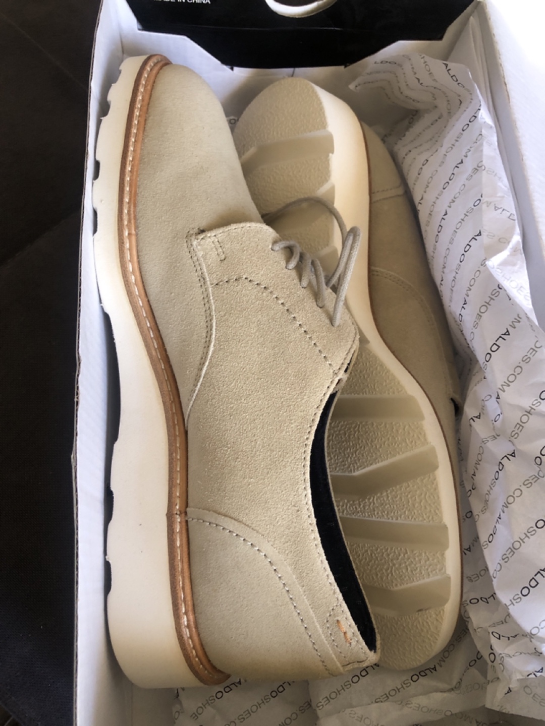 ALDO MUGGLI Beige Suede Oxfords - Size 8