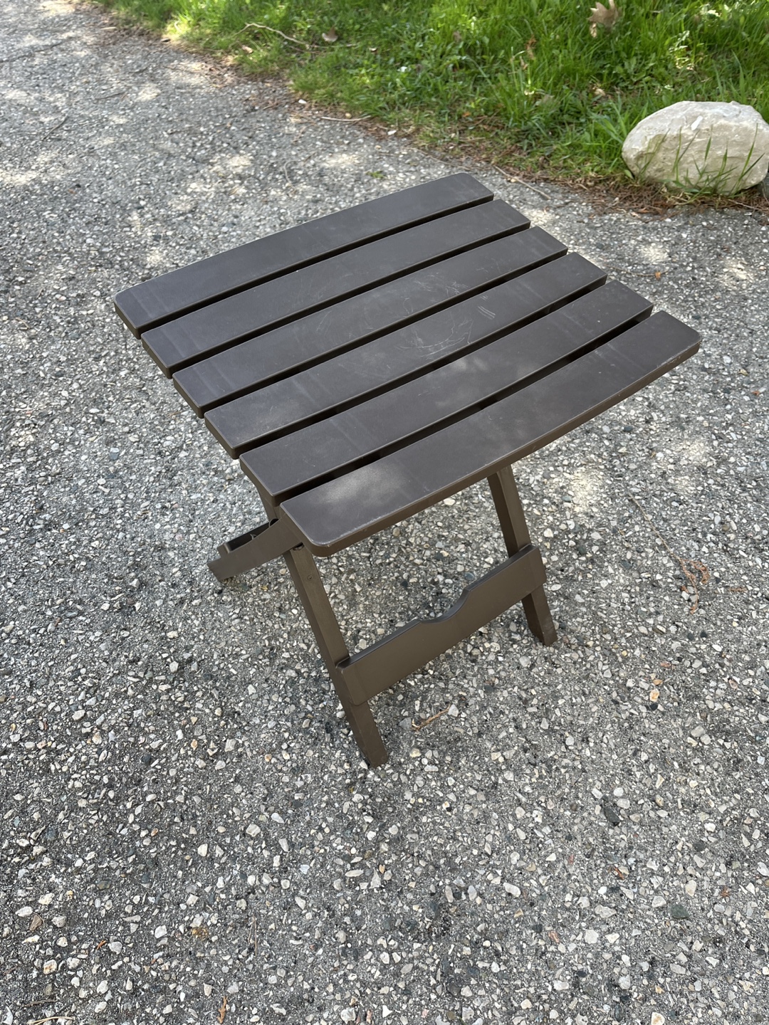 Brown Plastic Patio Table