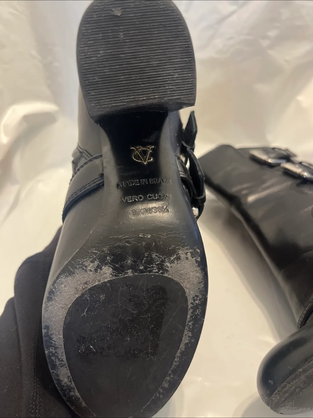 Vince Camuto Black Leather round toe Mid Calf buckle boots 6.5 image indicator(6)