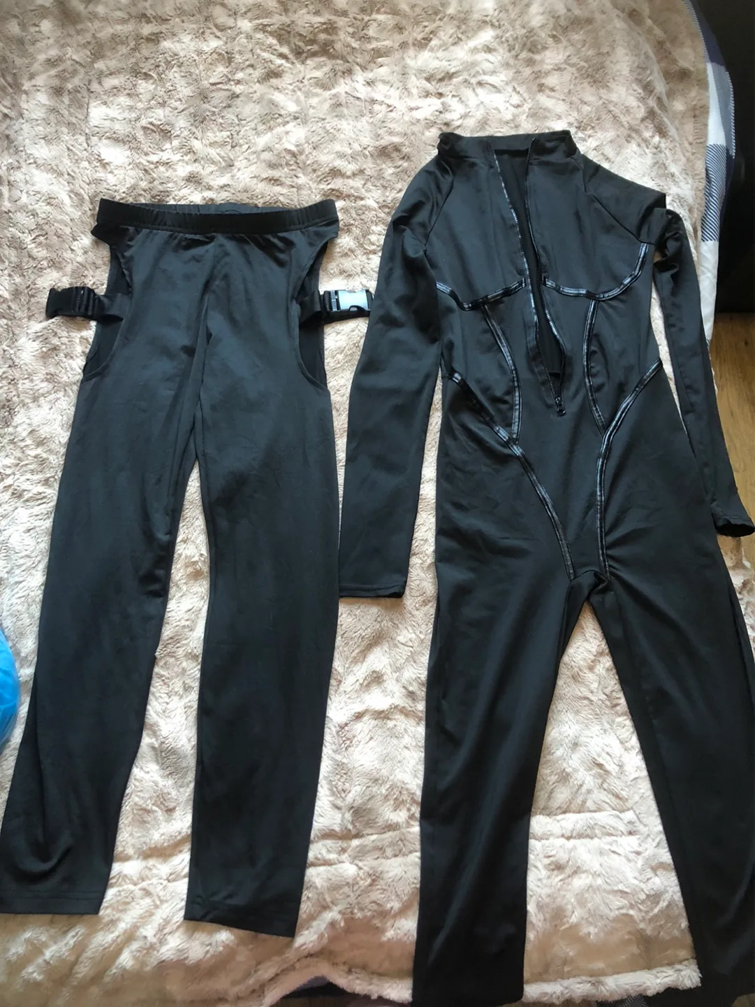 20 clothing bundle for 20$ image indicator(3)