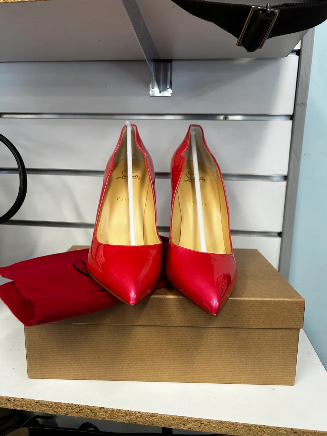 Christian Louboutin Pink Patent Leather Pumps image indicator(3)