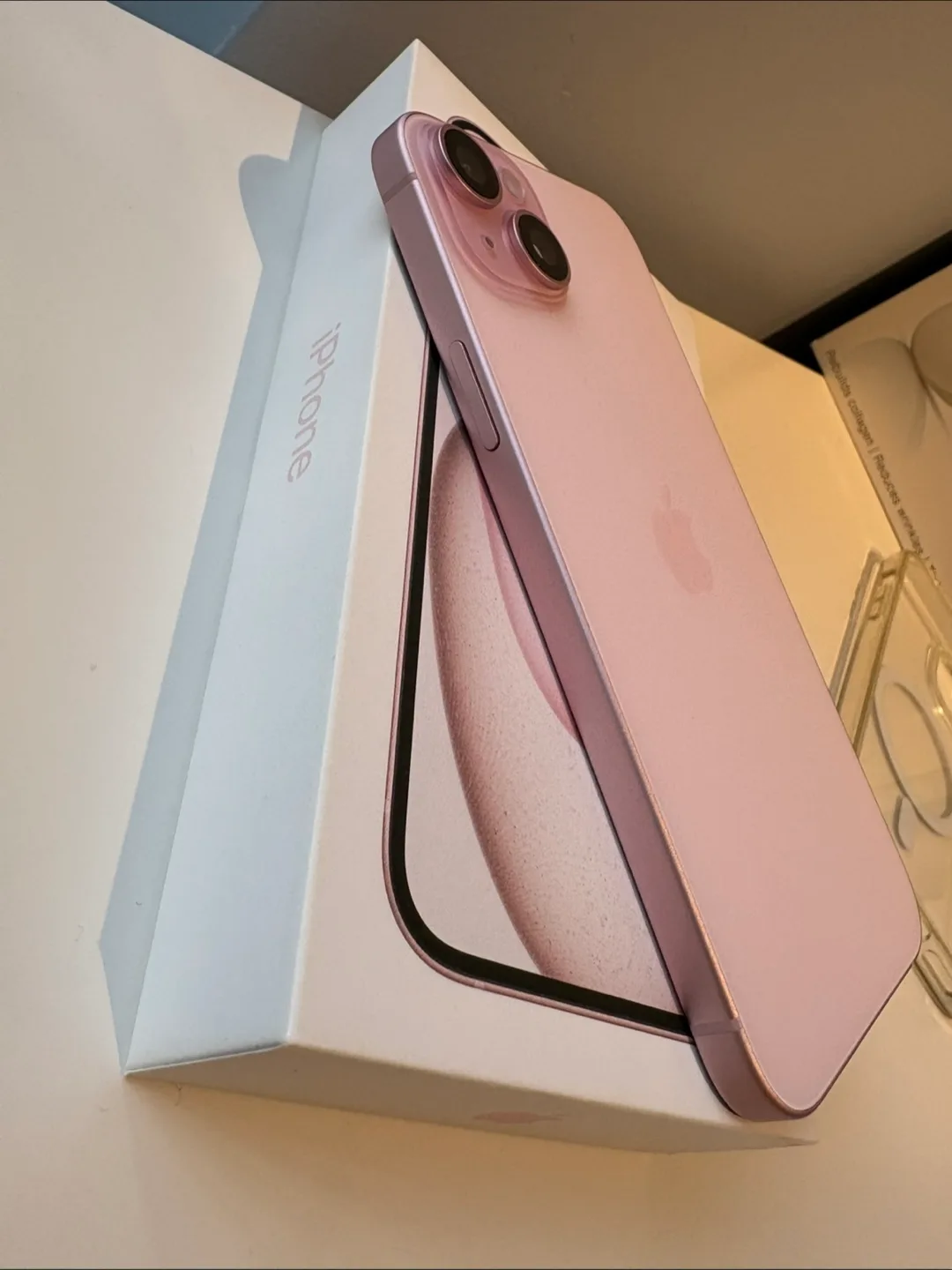 Iphone 15 Plus 125gb with box (unlocked) image indicator(4)