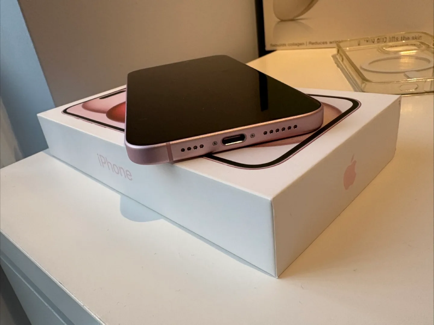 Iphone 15 Plus 125gb with box (unlocked) image indicator(7)