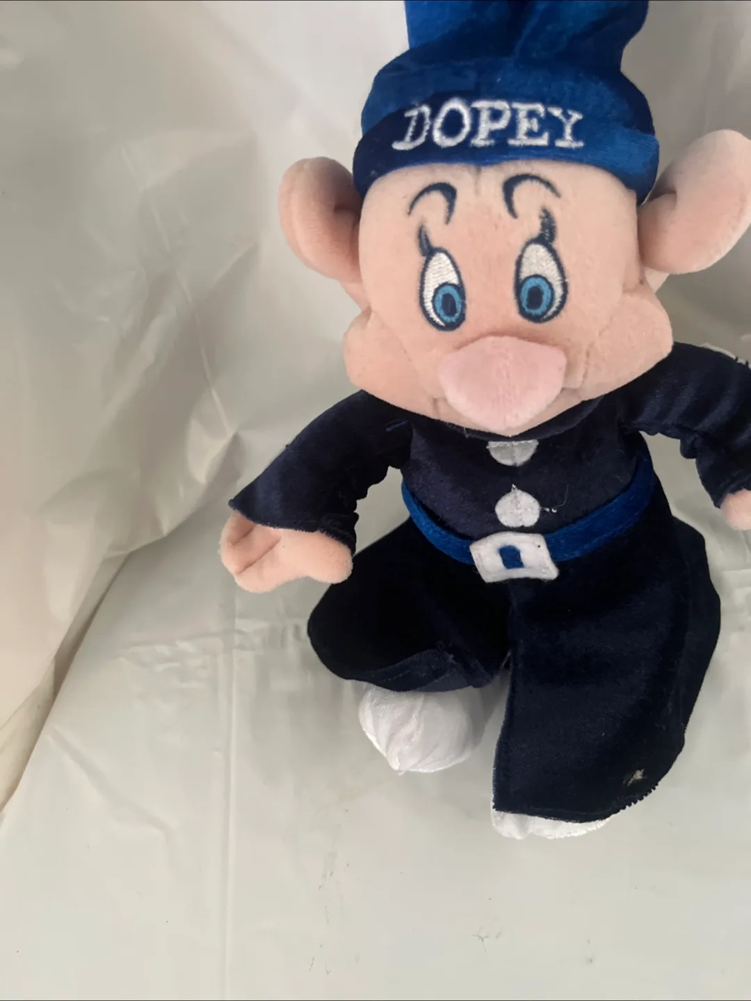 Dopey Plush Toy image indicator(4)