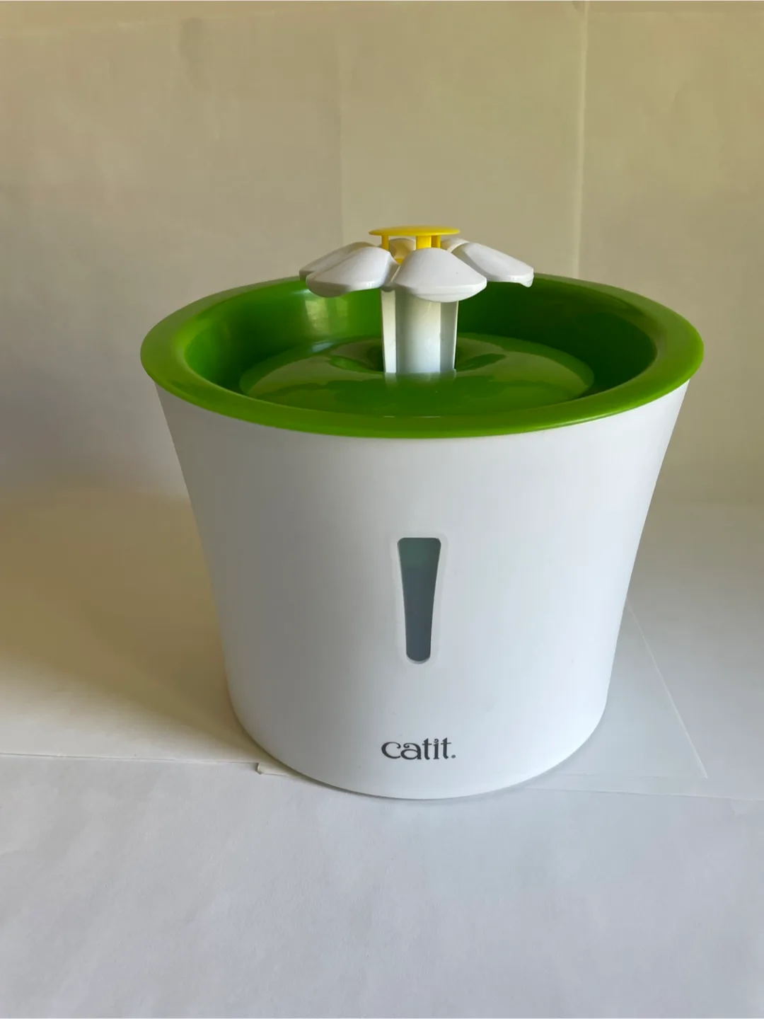 Catit pet flower fountain / pet automatic water bowl thumbnail