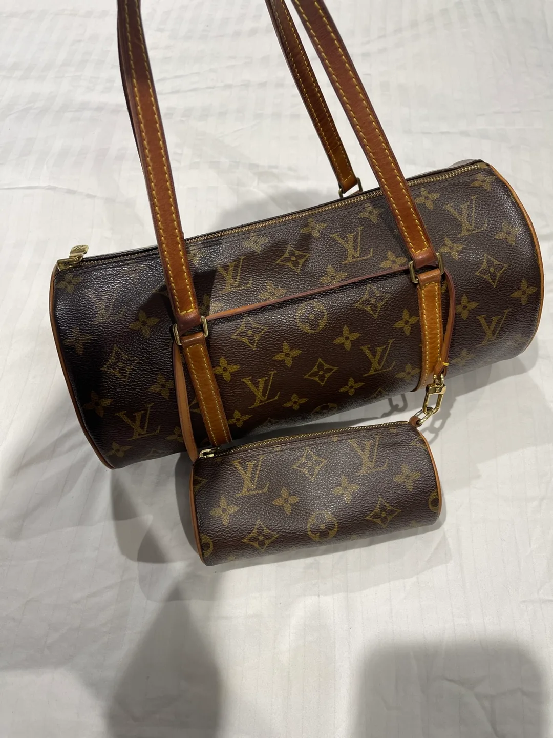 Authentic Louis Vuitton Monogram Barrel Bag with Pouch image indicator(3)