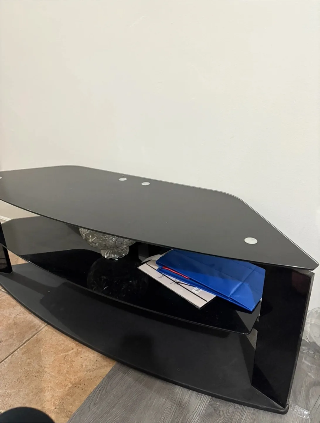 Black Glass TV Stand image indicator(2)