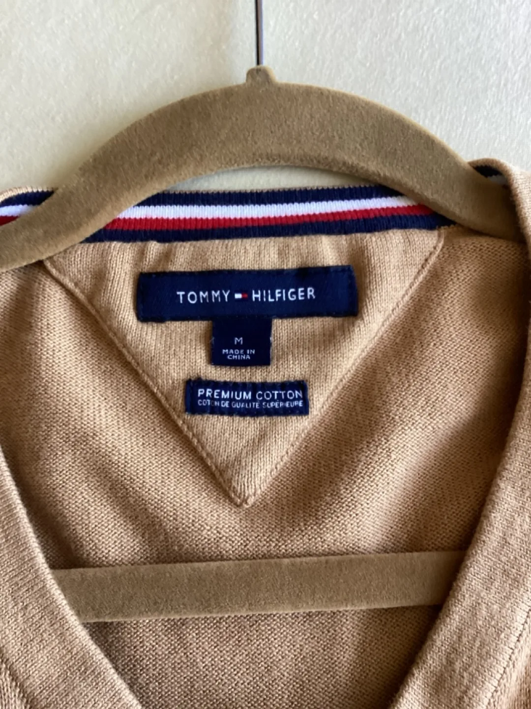 MENS TOMMY HILFIGER V-NECK SWEATER image indicator(3)