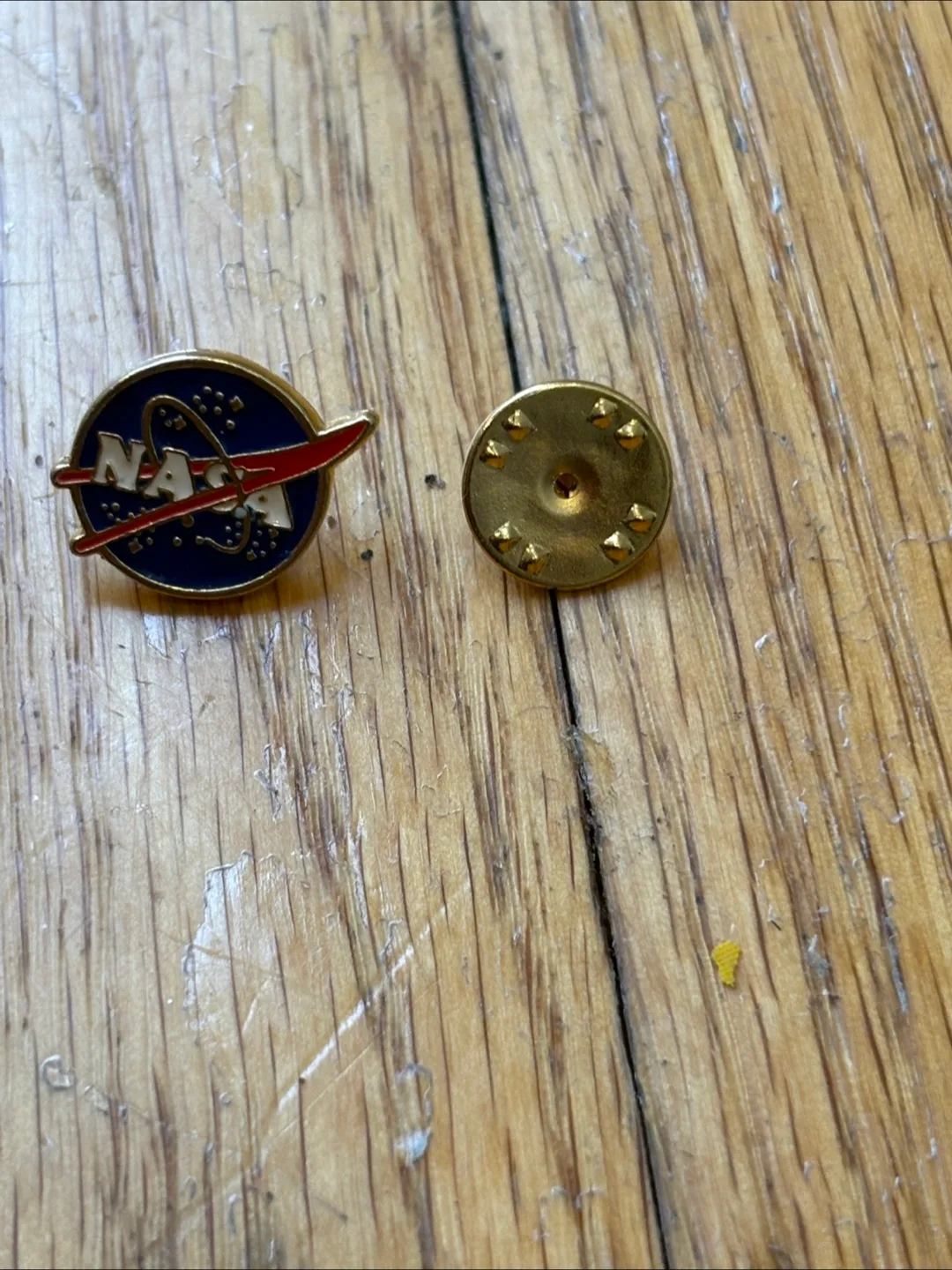 NASA Lapel Pin image indicator(2)