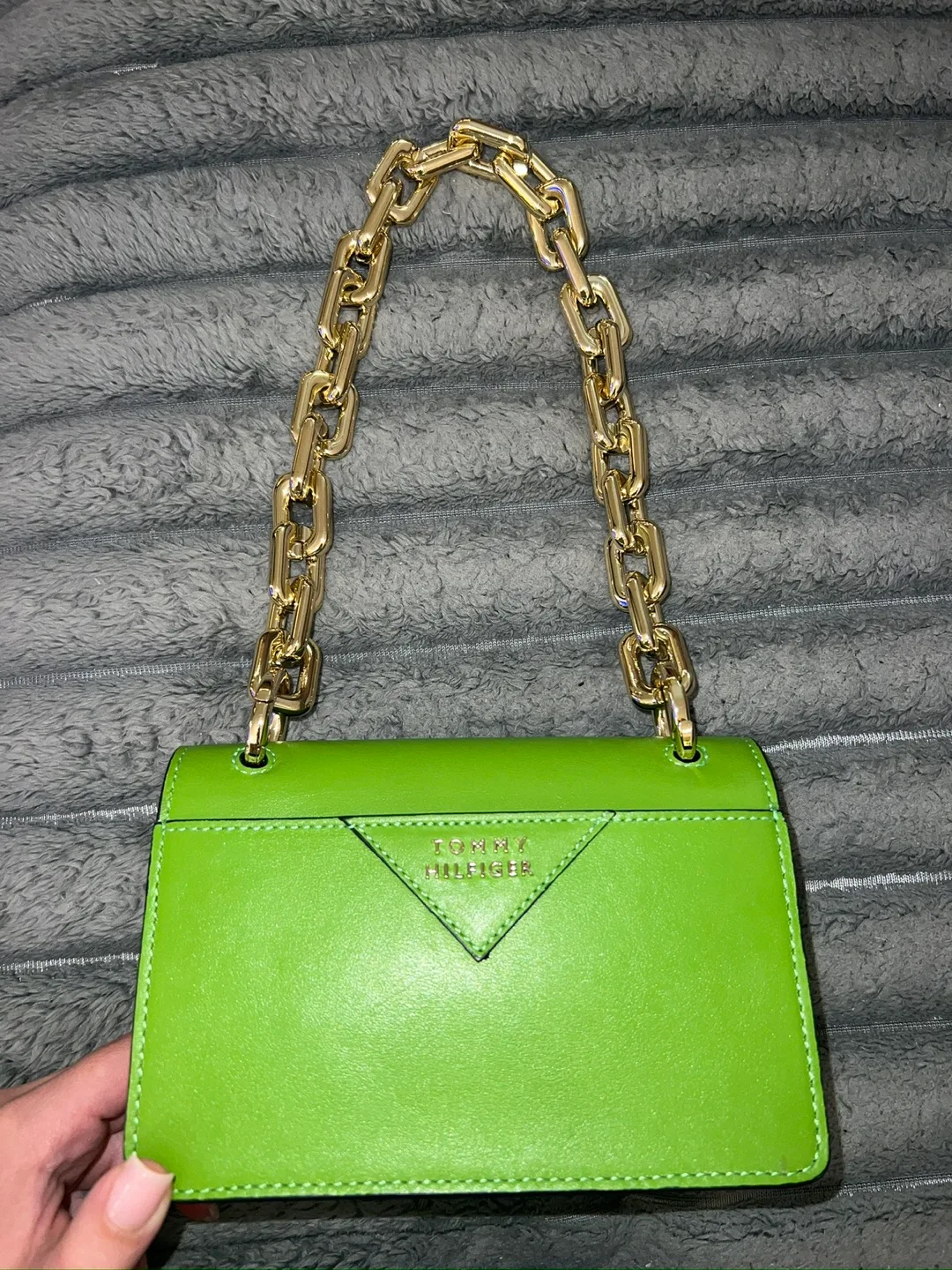 Tommy Hilfiger Green Chain Bag image indicator(4)