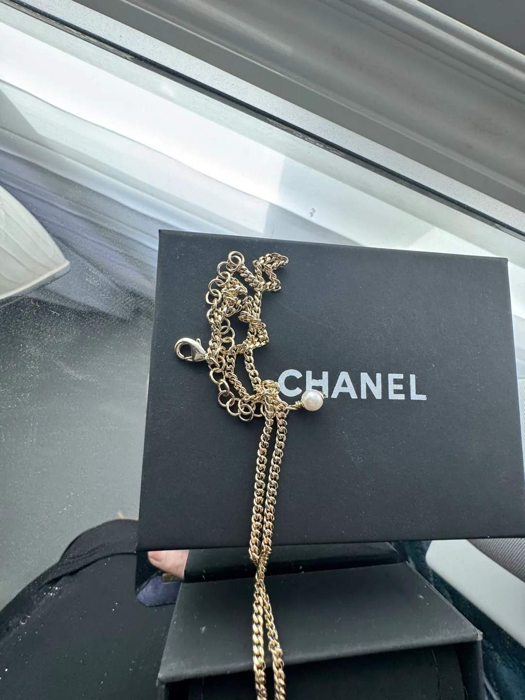 Chanel Pearl Necklace image indicator(3)