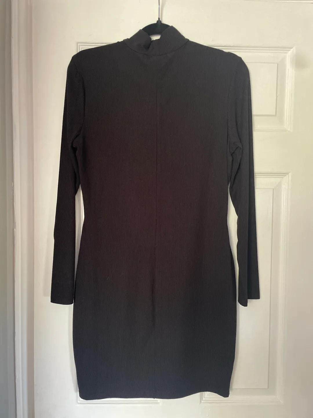 Dynamite Black and Emerald Ribbed Mini Dress-Size G/L image indicator(2)