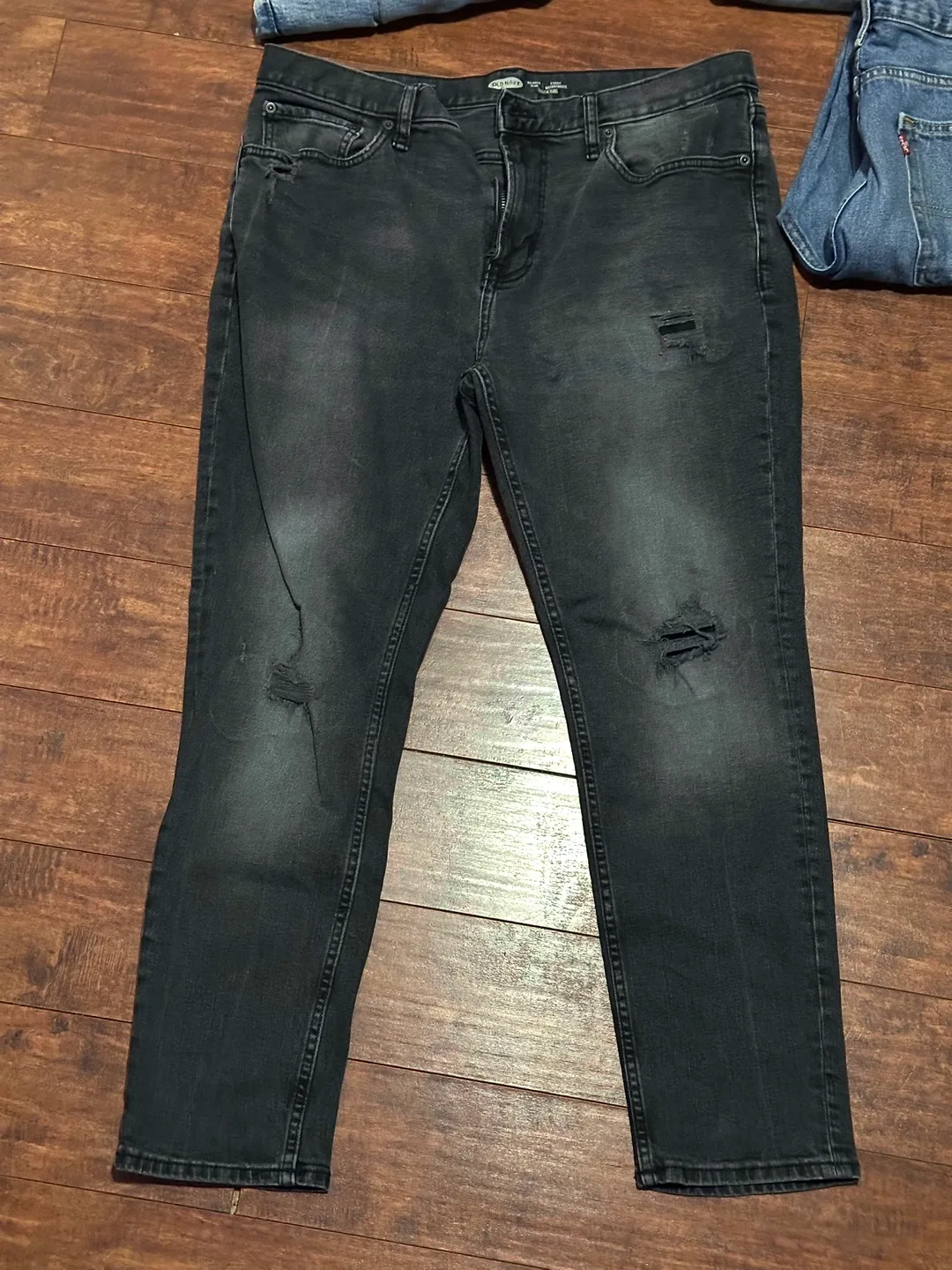 Bundle of 5 Men's Jeans image indicator(2)