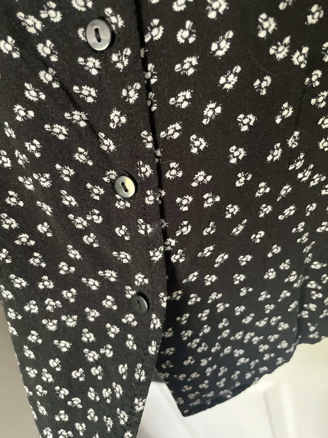 Black and White Floral Button Down Summer Dress image indicator(4)