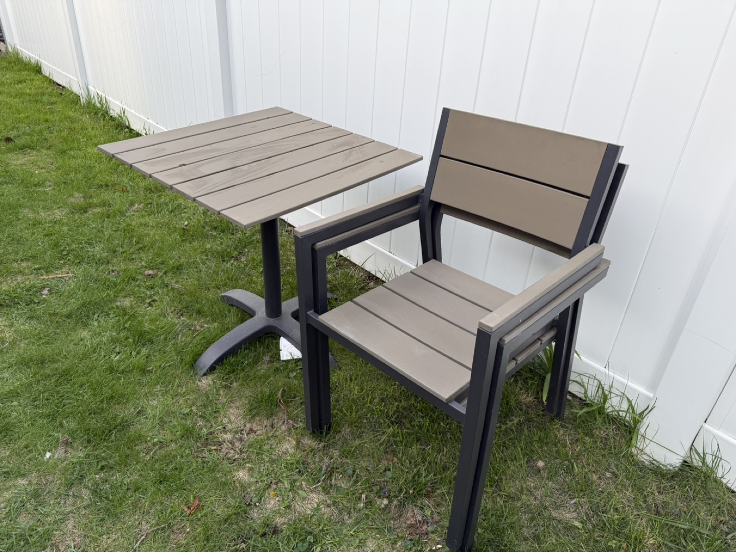 3-Piece Patio Set: Table and Two Chairs - photo 4