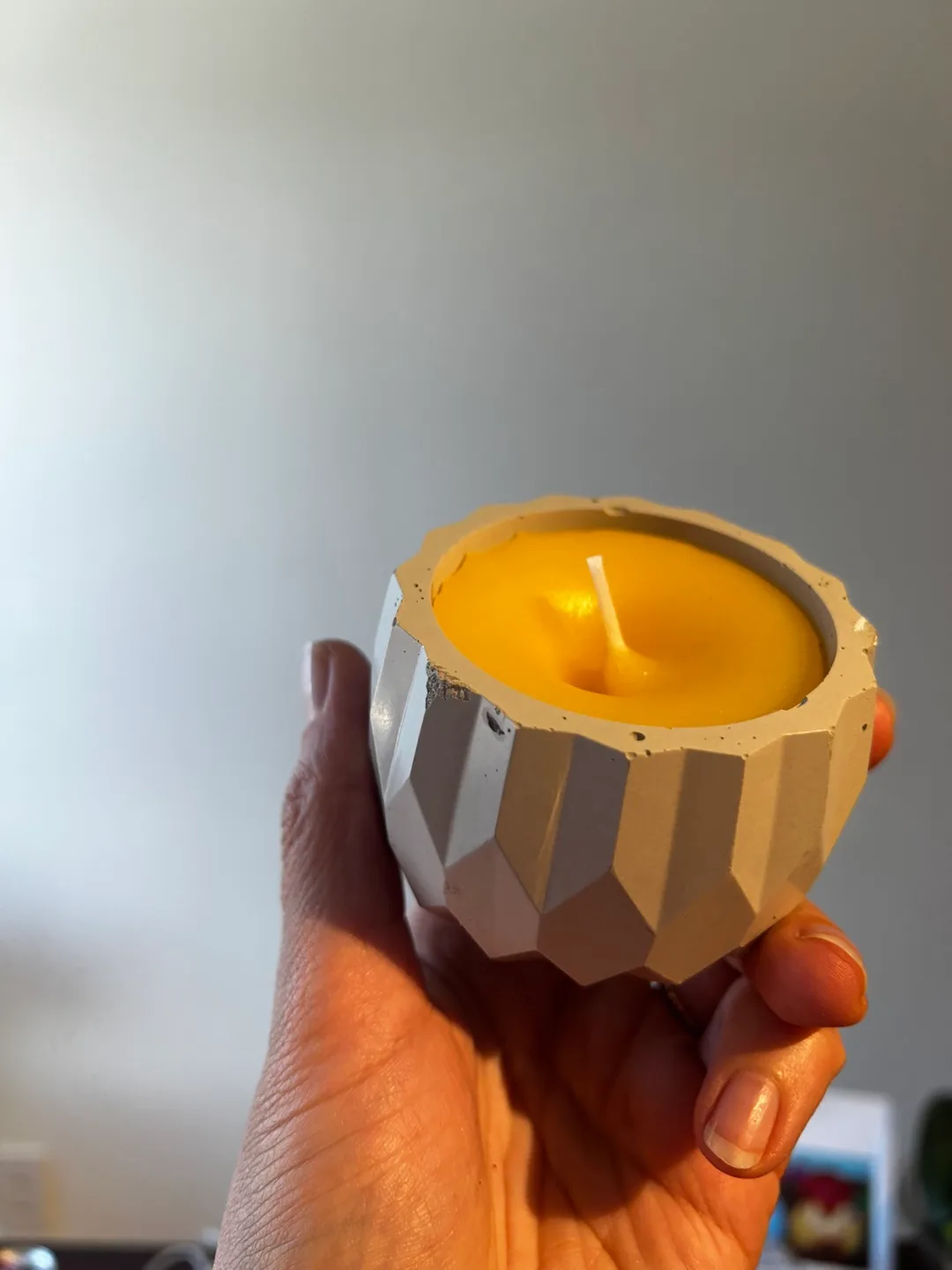 Geometric Concrete Beeswax Candle image indicator(4)