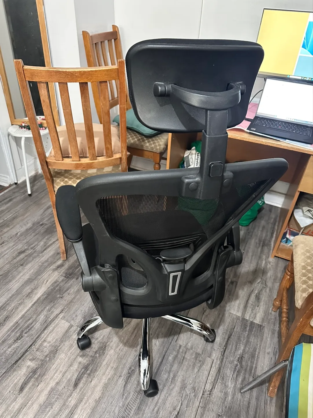 Ergonomic Mesh Office Chair with Headrest image indicator(2)
