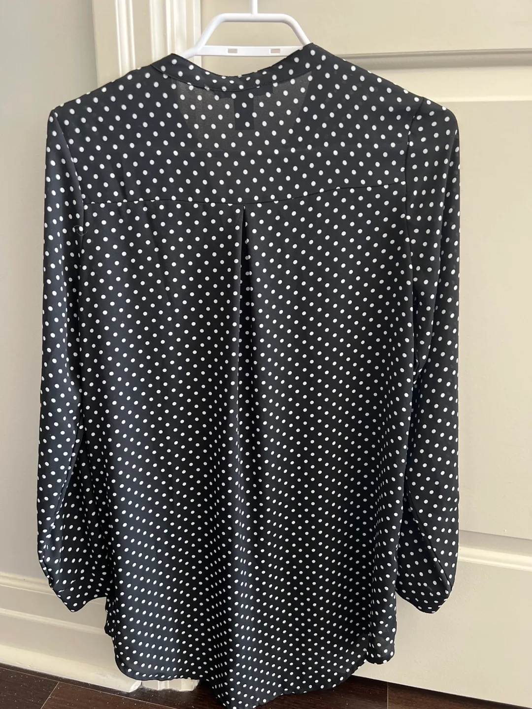 Women’s polka dot long blouse image indicator(2)