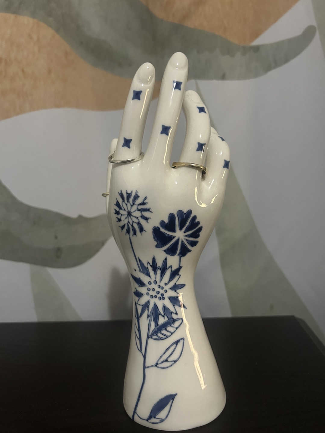 Ceramic Hand Ring Holder - photo 3