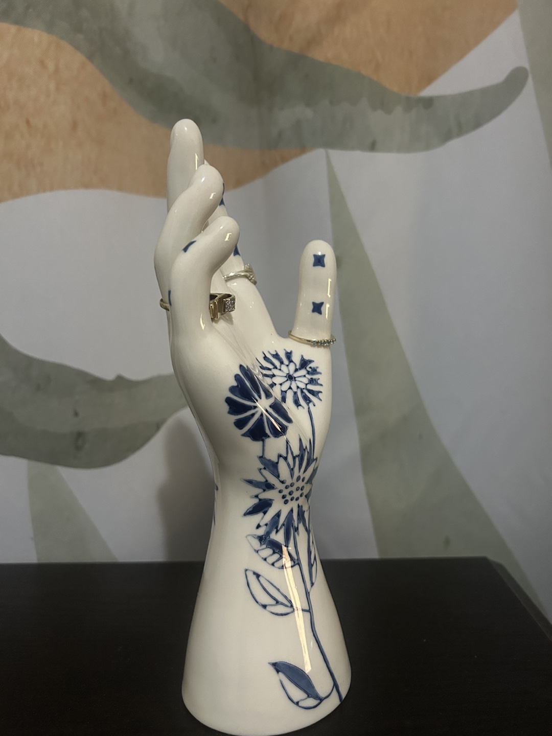 Ceramic Hand Ring Holder - photo 2