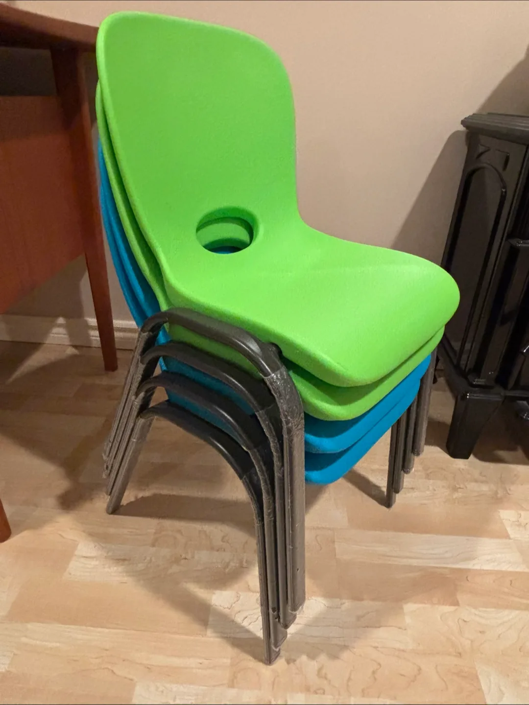 Lifetime Kids Table and Four Chairs Set💚 image indicator(4)