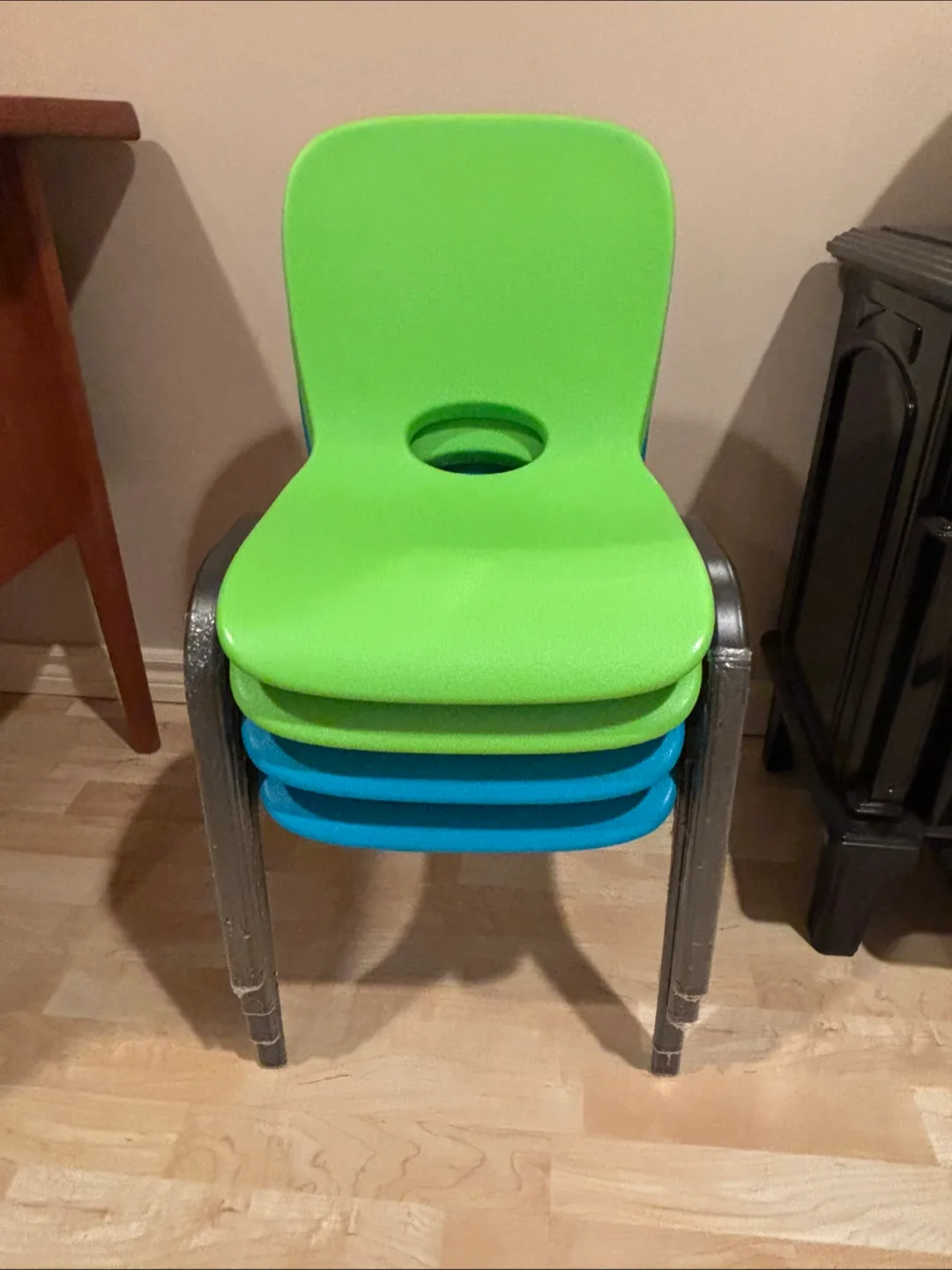 Lifetime Kids Table and Four Chairs Set💚 image indicator(3)