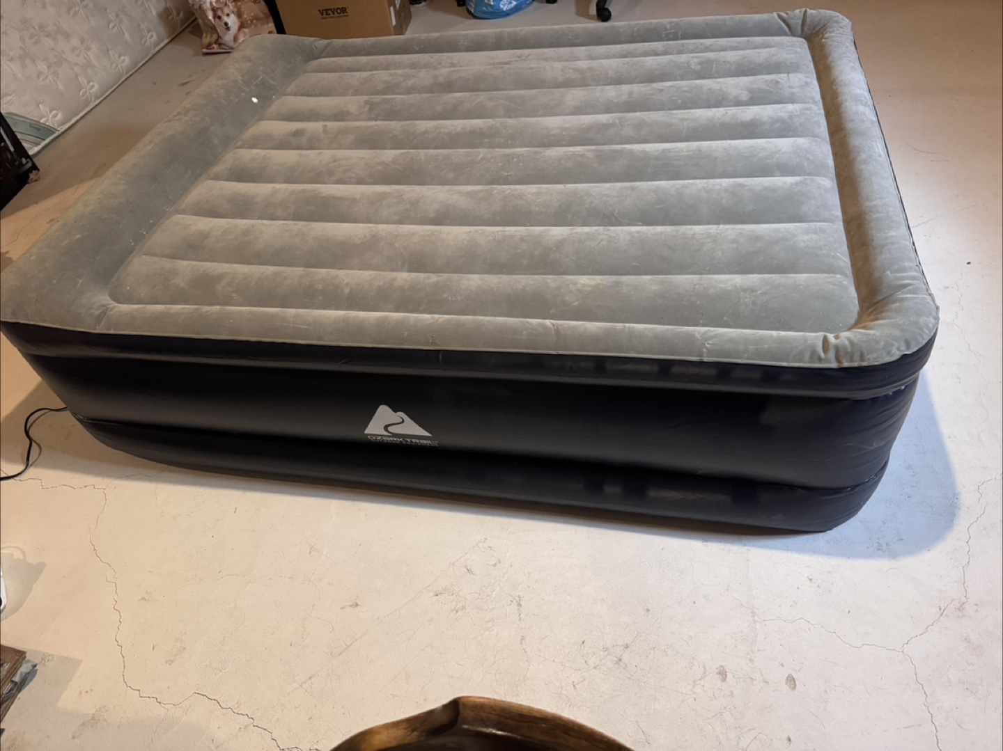 Queen Air Mattress with Built-in Pump