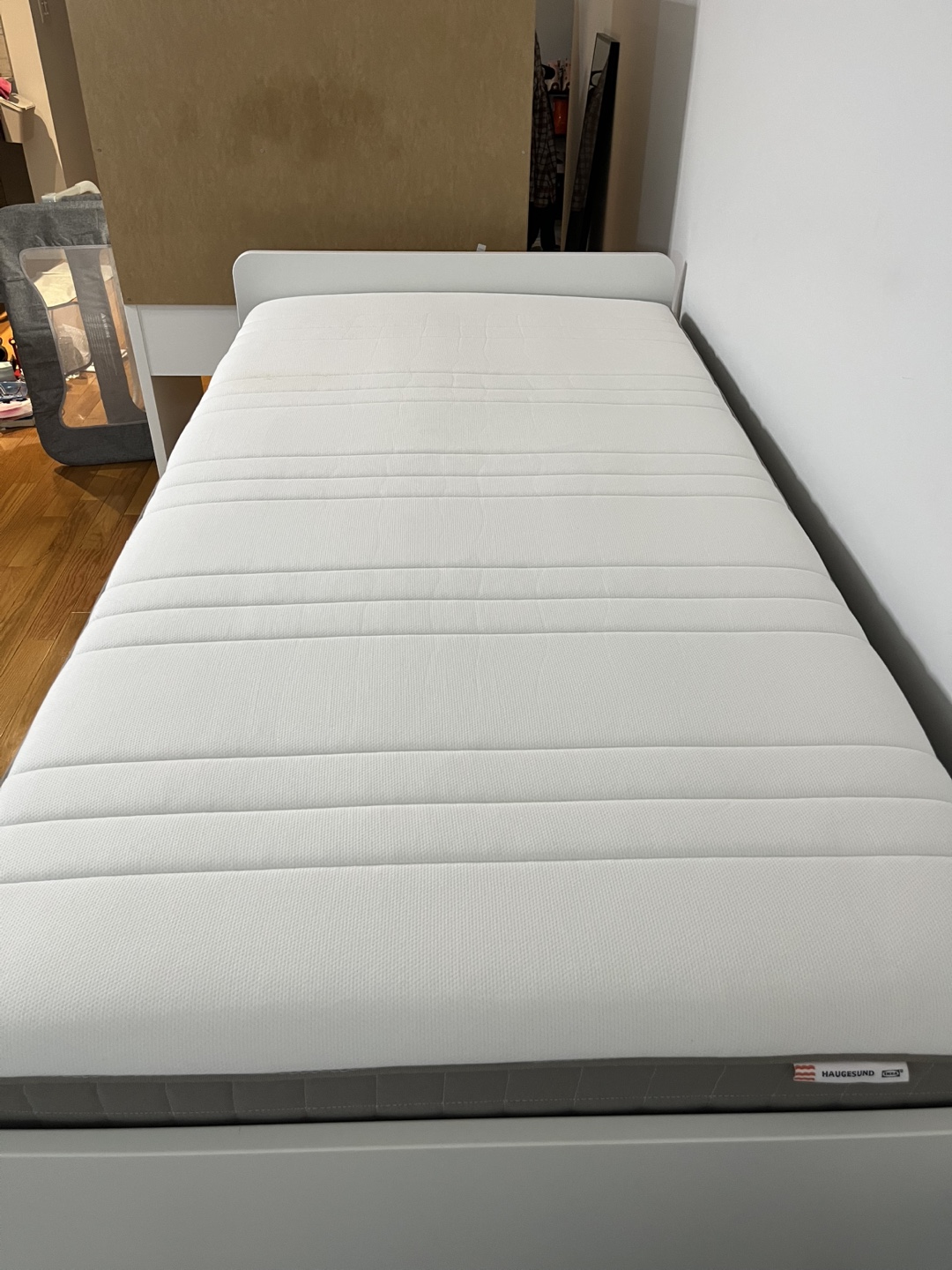 SLÄKT Bed frame w/storage, white, Twin with Mattress