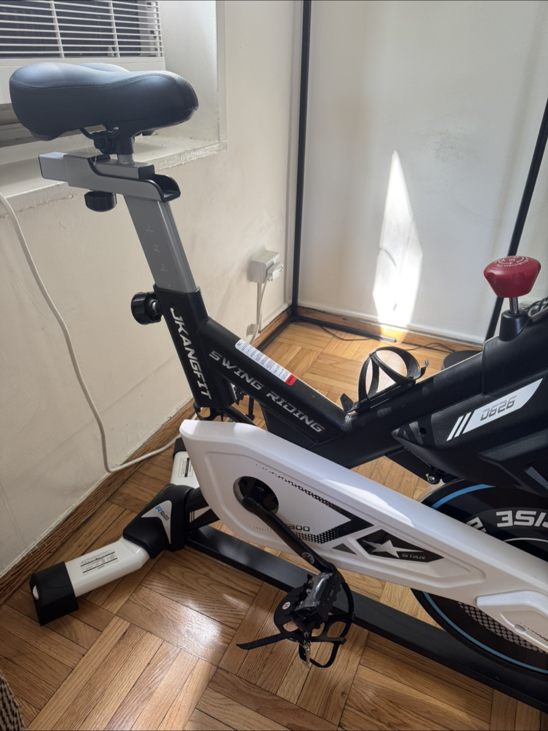 Magnetic Wheel Indoor Exercise Bike - photo 4